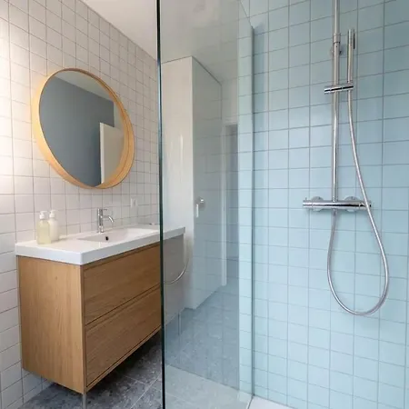 Blue Life 2-bed For 4 Parking By The Garonne Apartment